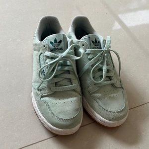 Adidas sneakers, continental 80